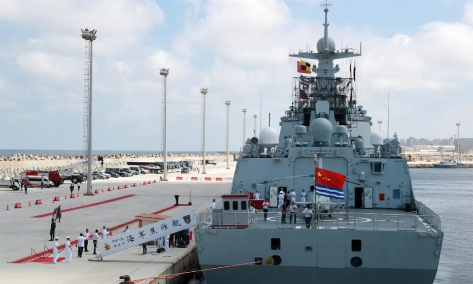 中國(guó)海軍112艦，展現(xiàn)大國(guó)海軍力量的重要標(biāo)志，中國(guó)海軍112艦，大國(guó)海軍力量的驕傲標(biāo)志