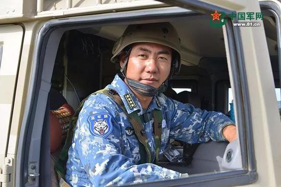 滿廣志現(xiàn)在是什么軍銜？深度解析其軍事生涯及成就，滿廣志的軍銜與軍事生涯，深度解析及成就概覽