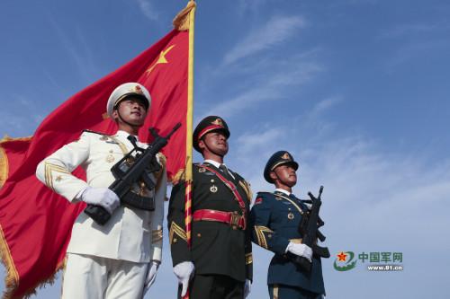 程誠(chéng)儀仗隊(duì)女隊(duì)長(zhǎng)，引領(lǐng)與榮耀的典范，程誠(chéng)儀仗隊(duì)女隊(duì)長(zhǎng)，引領(lǐng)風(fēng)尚，榮耀典范