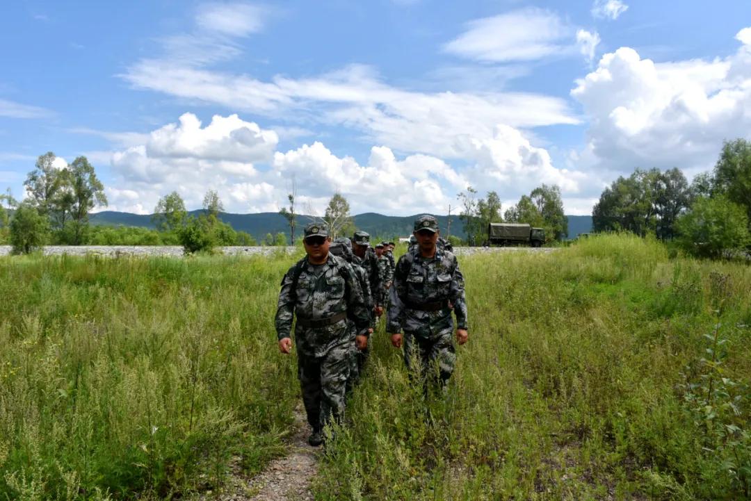 國際軍事形勢最新消息2020深度解析，全球軍事動態(tài)深度解析，國際軍事形勢最新消息2020回顧與前瞻