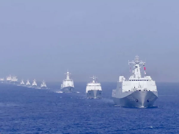 人民海軍成立70周年閱兵，輝煌成就與堅定前行，人民海軍成立70周年閱兵，輝煌成就鑄就，堅定前行展雄姿