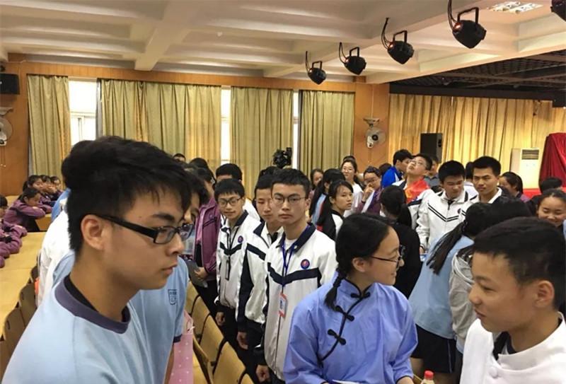 新澳門三中三6組免費公開——探索與解析，澳門三中三最新6組數(shù)據(jù)解析與探索，免費公開揭秘