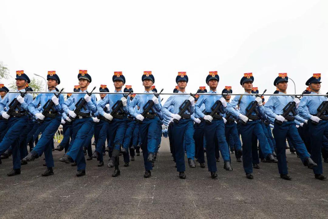 閱兵盛典，2019年的震撼與感動——我的觀后感，閱兵盛典的震撼與感動，我的觀后感回顧與展望（2019年）