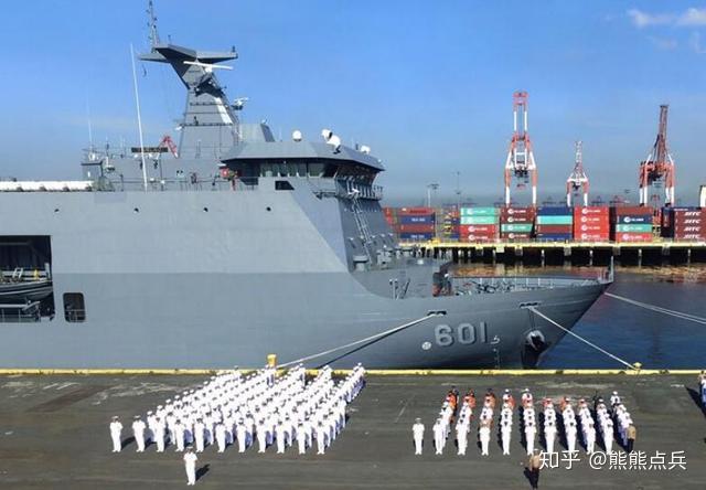 中國(guó)海軍節(jié)閱兵，展現(xiàn)中國(guó)力量的壯麗畫(huà)卷——紀(jì)念中國(guó)海軍節(jié)2022年盛大閱兵活動(dòng)，中國(guó)海軍節(jié)盛大閱兵，展現(xiàn)力量與榮耀的壯麗畫(huà)卷 2022年紀(jì)念活動(dòng)回顧