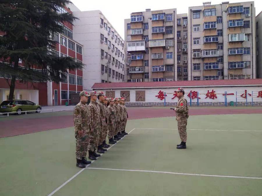 半軍事化管理學(xué)校，理念與實踐，半軍事化管理學(xué)校的理念與實踐探索