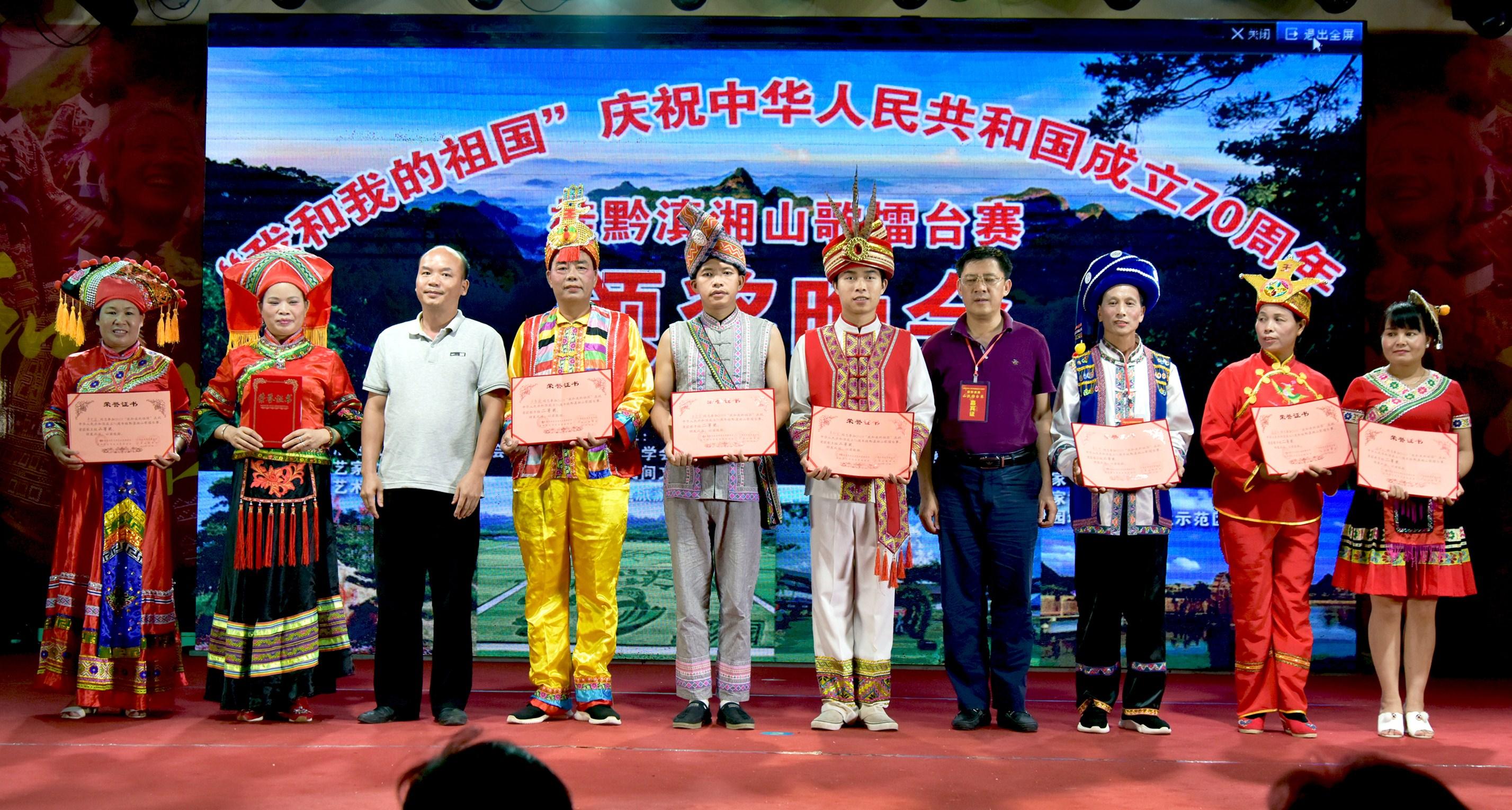 王中王免費(fèi)四肖選一肖，揭秘真相與策略，王中王免費(fèi)四肖選一肖，真相揭秘與策略探討