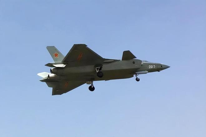 揭秘殲-22戰(zhàn)斗機(jī)的卓越性能與獨(dú)特優(yōu)勢(shì)，揭秘殲-22戰(zhàn)斗機(jī)的性能優(yōu)勢(shì)與獨(dú)特之處