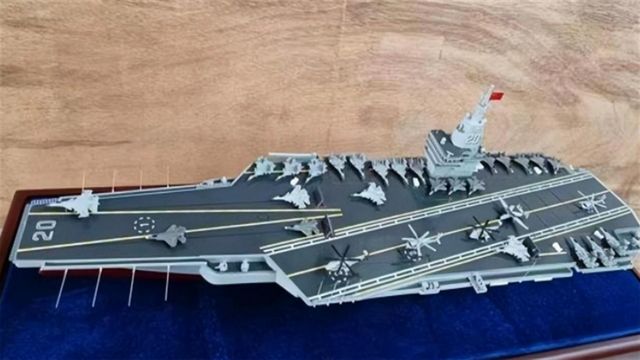 中國(guó)第五艘航母下水，揭示未來(lái)海上力量的新篇章，中國(guó)第五艘航母下水，開(kāi)啟海上力量新篇章