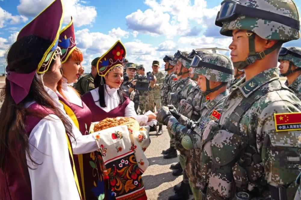 俄羅斯邀請(qǐng)中國出兵，兩國軍事合作的深度探討與前景分析，中俄軍事合作深度探討，中國出兵與前景分析