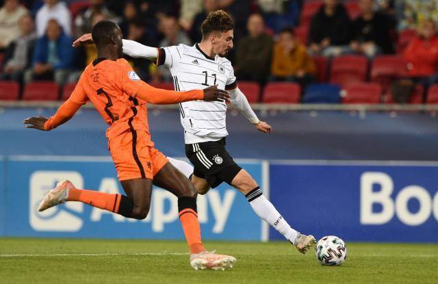 四個像論壇精選六肖6碼，揭秘精準(zhǔn)預(yù)測的秘密，揭秘精準(zhǔn)預(yù)測的秘密，論壇精選四像六肖6碼解析