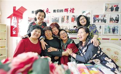 管家婆官網(wǎng)，一站式財(cái)務(wù)管理解決方案的領(lǐng)先平臺(tái)，管家婆官網(wǎng)，領(lǐng)先的一站式財(cái)務(wù)管理解決方案平臺(tái)