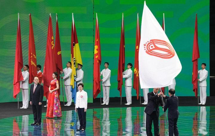 澳門今晚開獎結(jié)果預(yù)測及分析（關(guān)鍵詞，澳門彩票開獎結(jié)果、博彩行業(yè)趨勢），澳門彩票開獎結(jié)果與博彩行業(yè)趨勢預(yù)測及分析