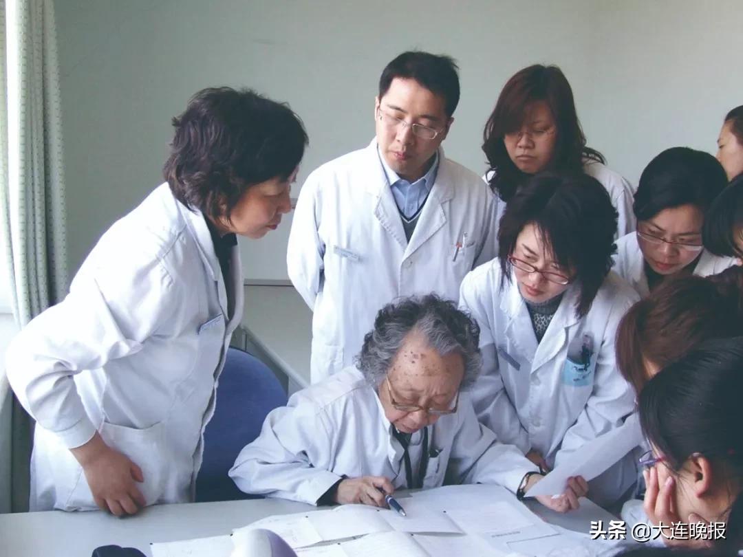 三期必出一期三期必開(kāi)一期，深度解析與預(yù)測(cè)策略（關(guān)鍵詞，三期必出一期三期必開(kāi)一期93），深度解析與預(yù)測(cè)策略，三期必出一期與三期必開(kāi)一期的奧秘（關(guān)鍵詞，93）