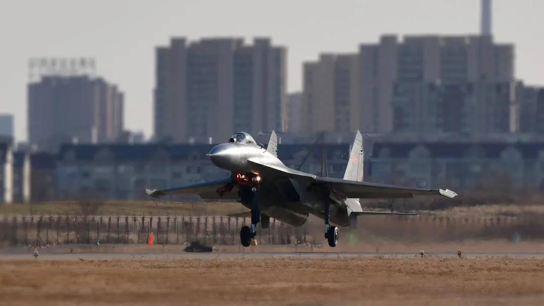 殲-11B戰(zhàn)斗機參數(shù)詳解，殲-11B戰(zhàn)斗機性能參數(shù)全面解析