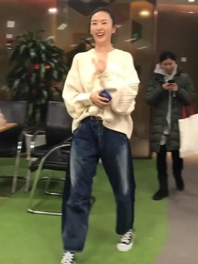 演員童謠資料，探索中國(guó)影視界璀璨明珠的旅程，童謠，中國(guó)影視界的璀璨明珠