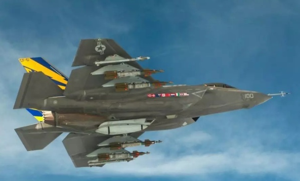 殲-35官方介紹，新一代艦載戰(zhàn)斗機(jī)的卓越性能，殲-35新一代艦載戰(zhàn)斗機(jī)卓越性能介紹