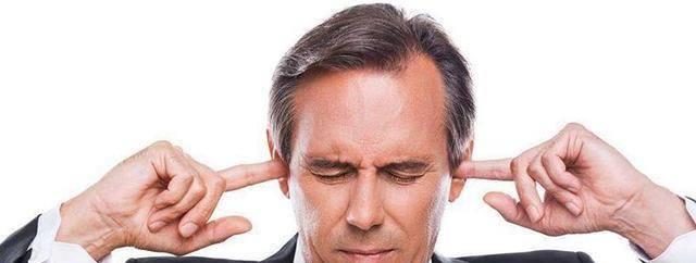 耳朵嗡嗡響是怎么回事？原因解析及應(yīng)對方法，耳朵嗡嗡響的原因解析與應(yīng)對方法指南