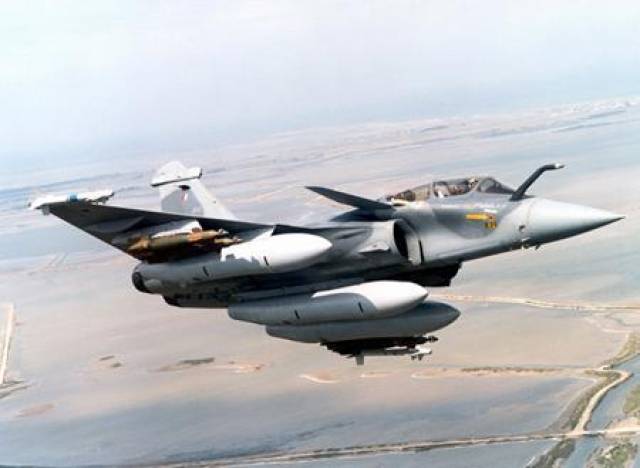 殲-10D已定型，深度解析新一代戰(zhàn)斗機性能與技術(shù)特點，殲-10D新一代戰(zhàn)斗機性能與技術(shù)特點深度解析