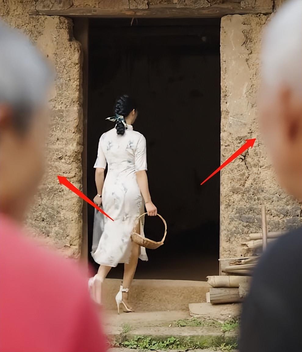 探索游戲世界，他叫我自己玩給他看，探索游戲世界的獨(dú)特之旅，自我挑戰(zhàn)與展示的時(shí)刻