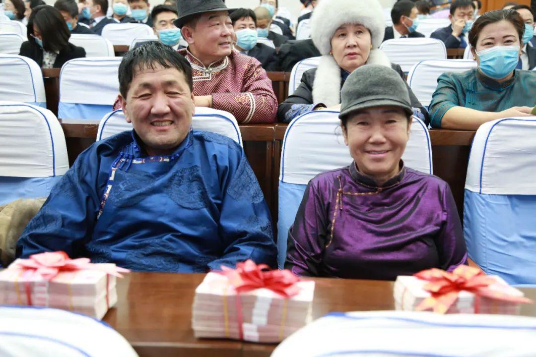 額濟納旅行社旅游報價詳解，額濟納旅行社旅游報價全面解析