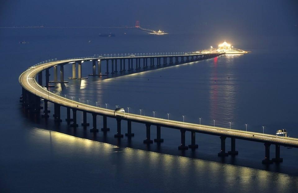 澳門正版精準(zhǔn)免費資料預(yù)測，探索未來的趨勢與機遇（2025展望），澳門正版精準(zhǔn)預(yù)測資料揭秘未來趨勢與機遇，2025展望展望報告