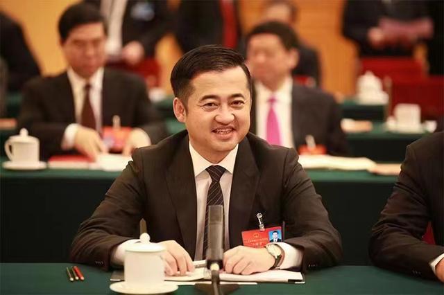 三肖王中王選一肖，揭秘生肖運(yùn)勢與個(gè)性魅力，揭秘生肖運(yùn)勢與個(gè)性魅力，三肖王中王選一肖解析