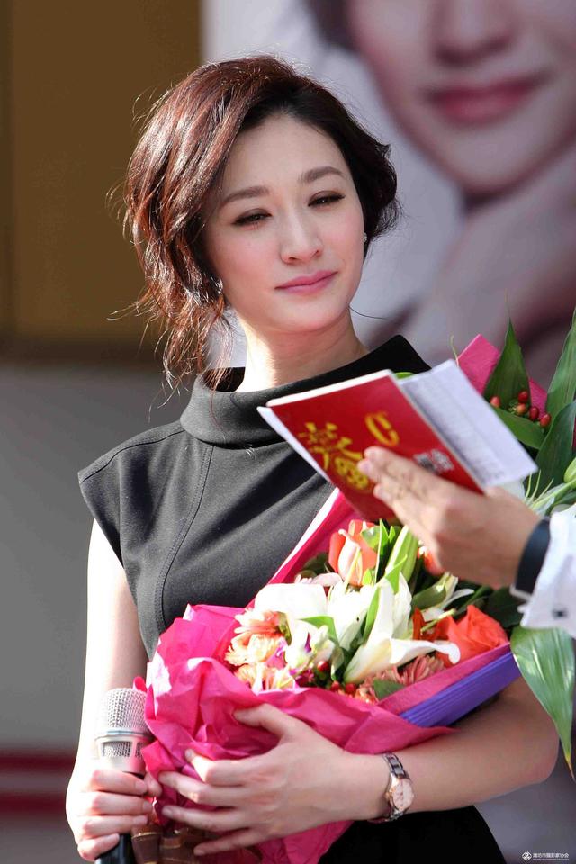 李小冉個人資料、年齡及簡介，李小冉個人資料簡介及年齡